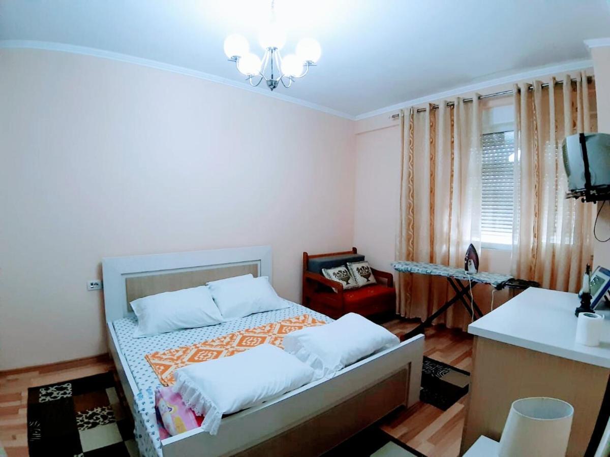Silver Apartament Korce Exterior foto