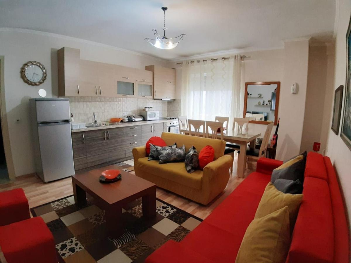 Silver Apartament Korce Exterior foto