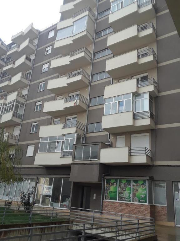 Silver Apartament Korce Exterior foto